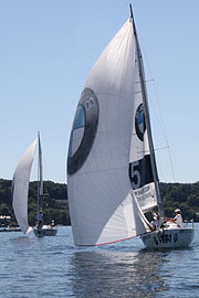 Die BMW Niederlassung München beteiligt sich am 28. und 29. Juli 2012 am BMW Sailing Cup auf dem Starnberger See (Foto: Marikka-Laila Maisel)